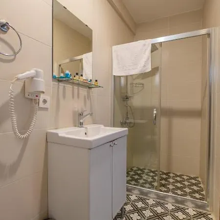 Sophia Hotels And Suites